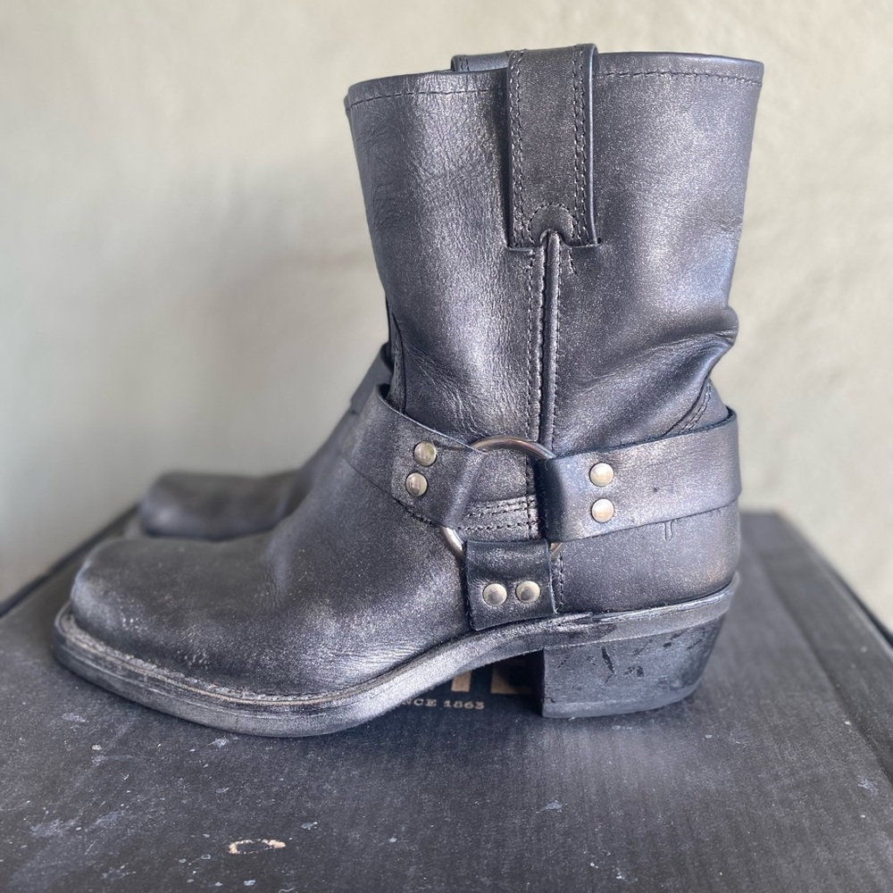 Frye leather boots with hardness